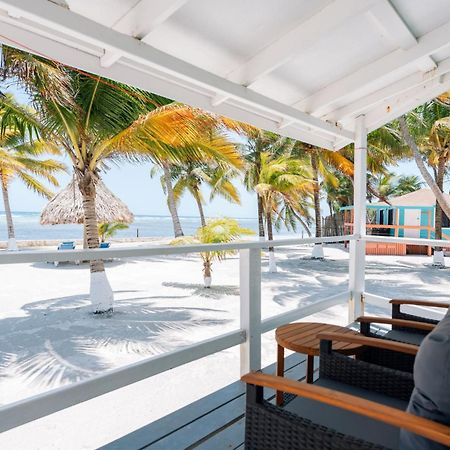 Blue Marlin Beach Resort Dangriga Buitenkant foto