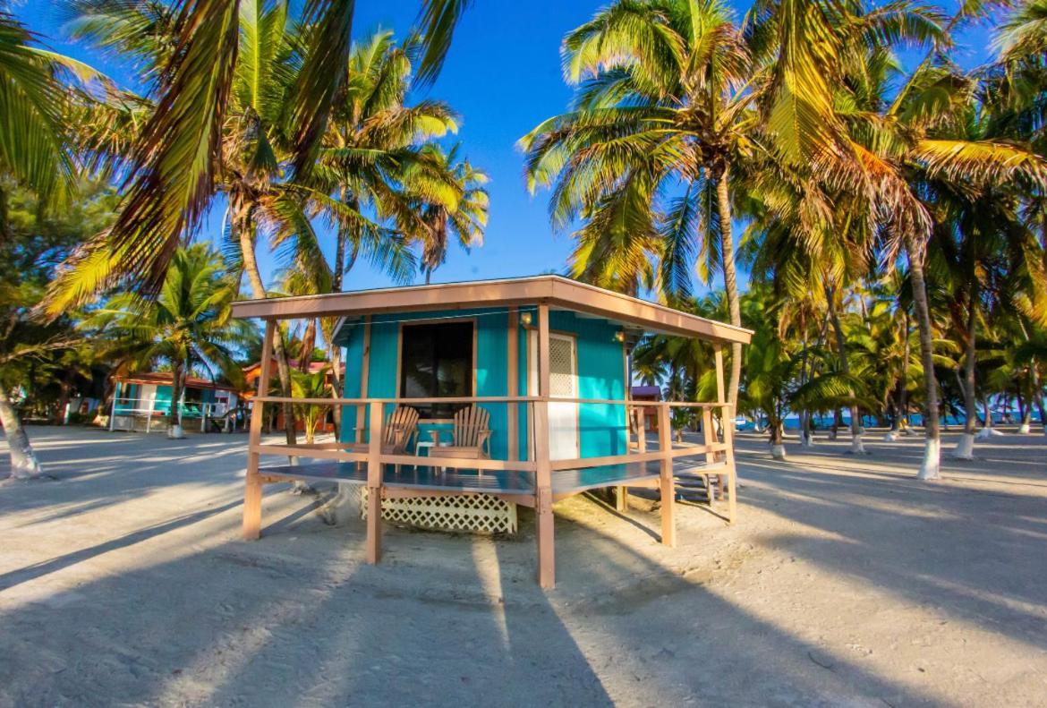 Blue Marlin Beach Resort Dangriga Buitenkant foto